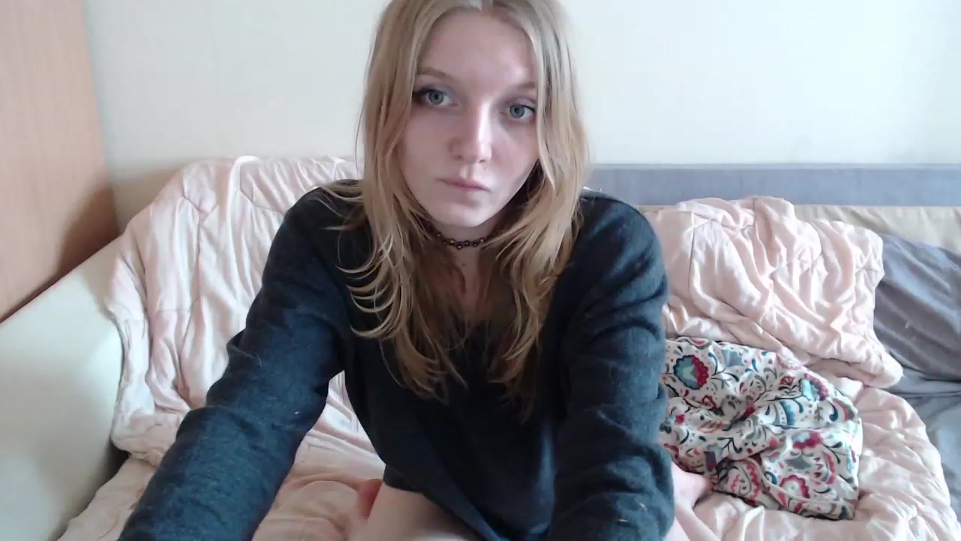 Gallery image thumbnail from LunarWltch's myfreecams stream on, 04/27/2023, 14:24 image 12 of 20