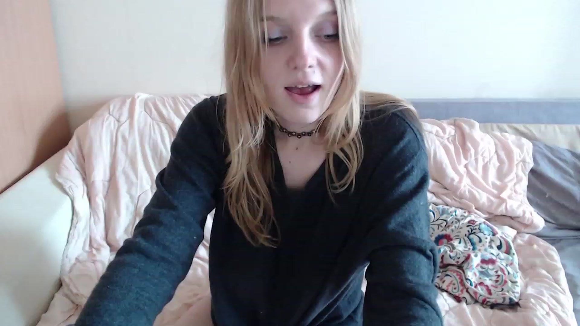 Gallery image thumbnail from LunarWltch's myfreecams stream on, 04/27/2023, 14:24 image 2 of 20