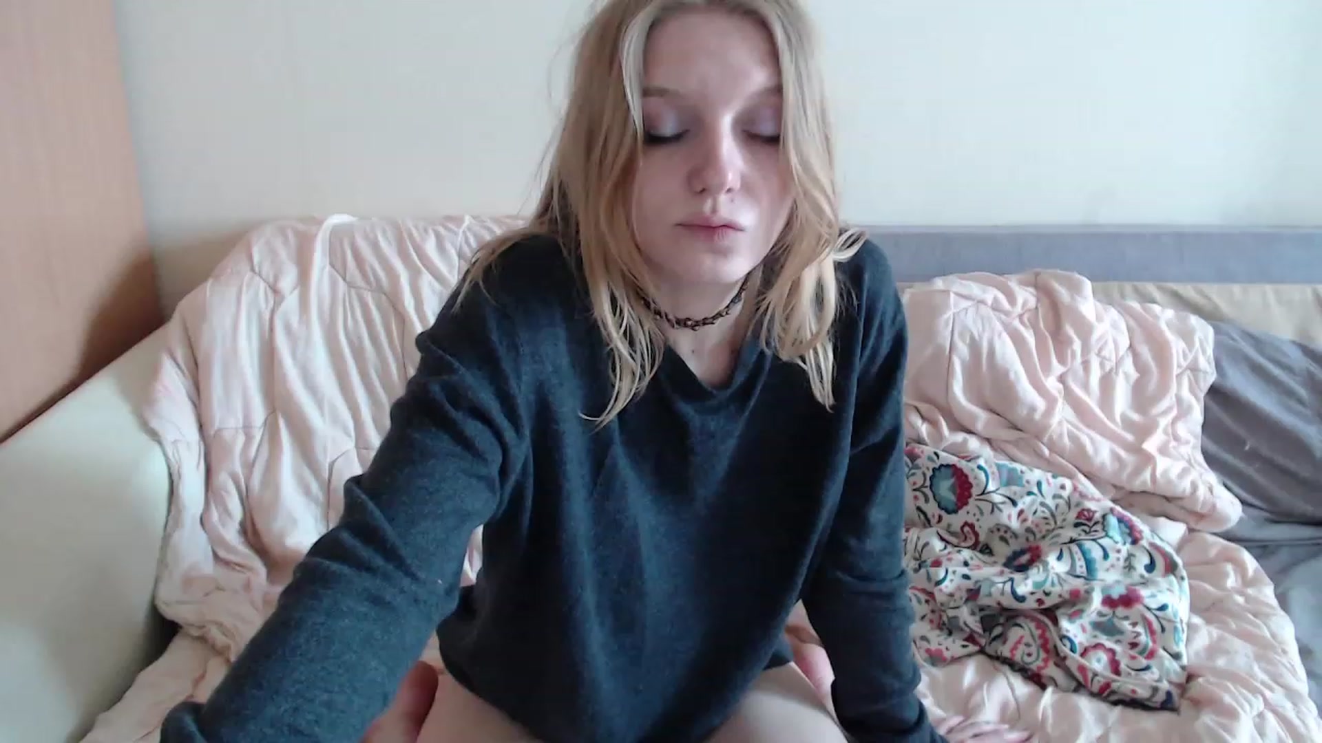 Gallery image thumbnail from LunarWltch's myfreecams stream on, 04/27/2023, 14:24 image 20 of 20
