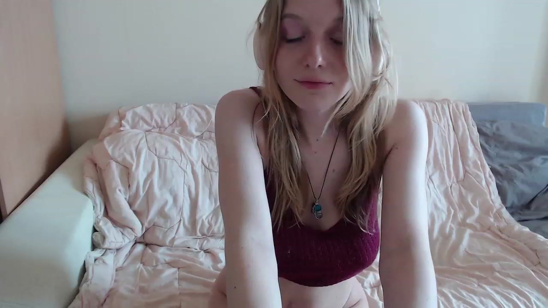 Gallery image thumbnail from LunarWltch's myfreecams stream on, 05/15/2023, 11:27 image 18 of 20