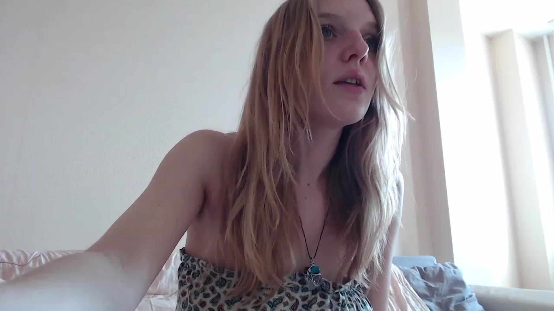 Gallery image thumbnail from LunarWltch's myfreecams stream on, 05/25/2023, 10:22 image 18 of 20