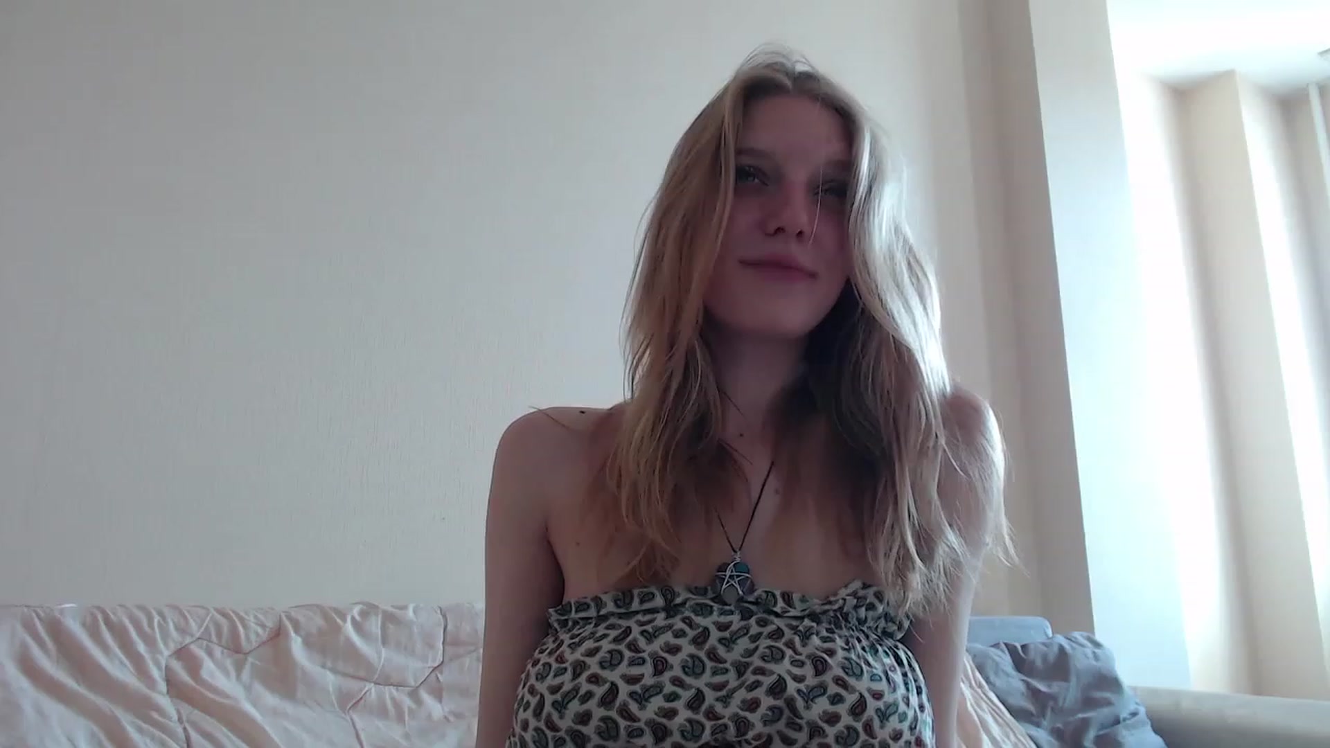 Gallery image thumbnail from LunarWltch's myfreecams stream on, 05/25/2023, 10:22 image 8 of 20