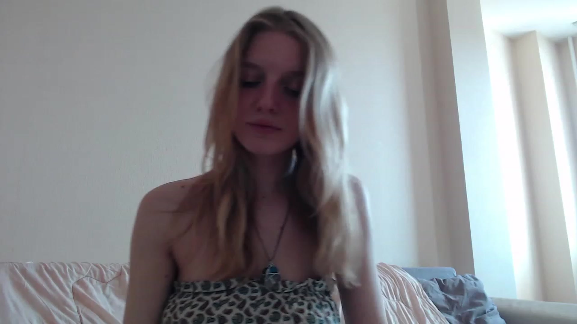 Gallery image thumbnail from LunarWltch's myfreecams stream on, 05/25/2023, 10:22 image 10 of 20