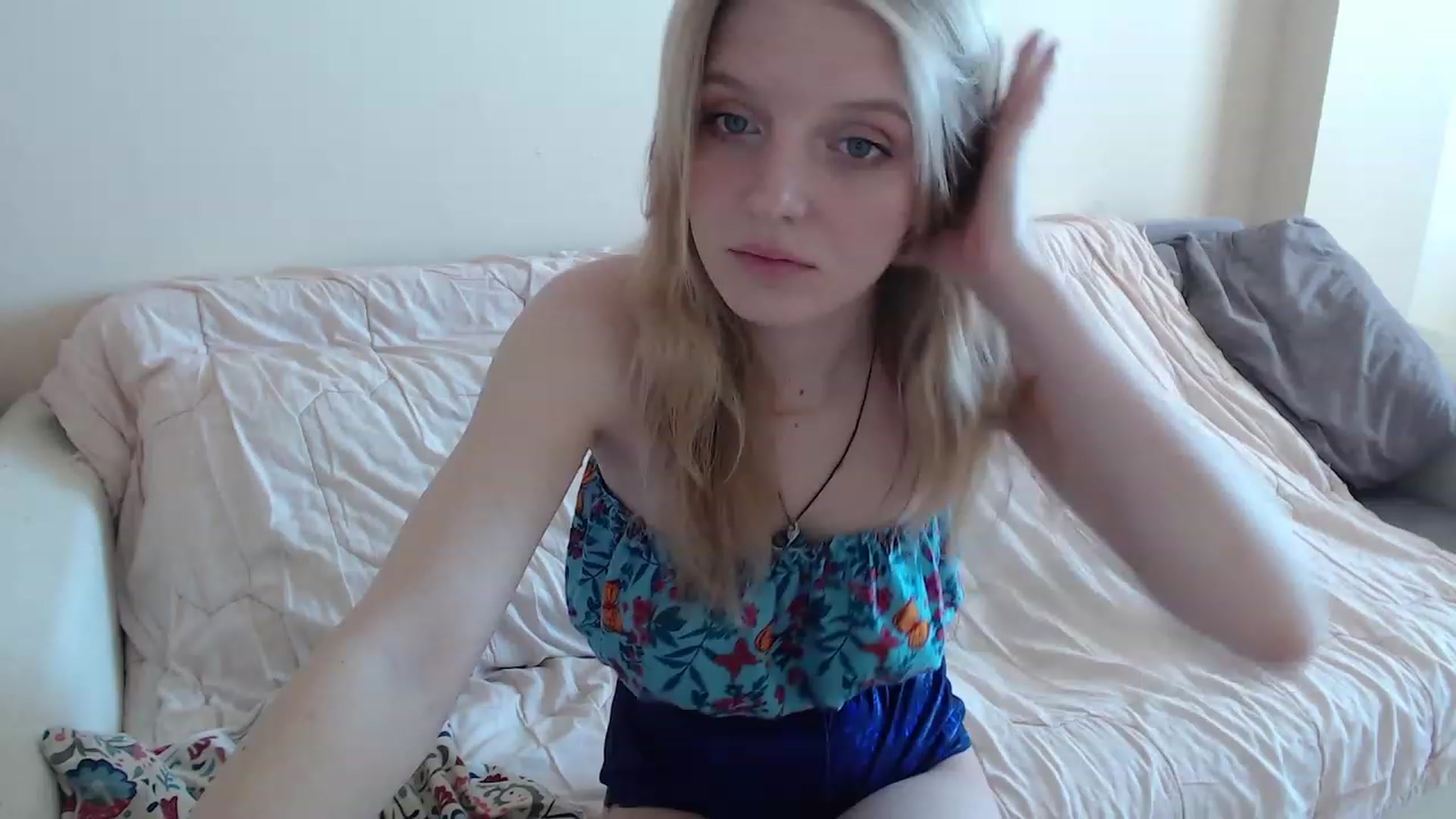 Gallery image thumbnail from LunarWltch's myfreecams stream on, 06/11/2023, 10:31 image 8 of 20