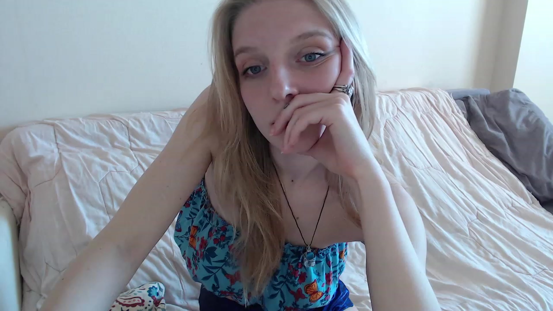 Gallery image thumbnail from LunarWltch's myfreecams stream on, 06/11/2023, 10:31 image 14 of 20
