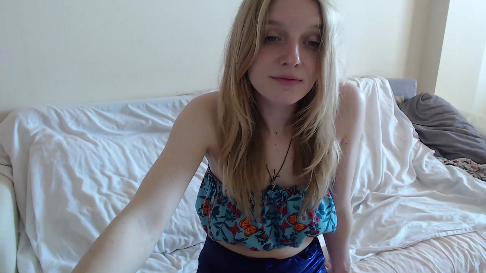 Gallery image thumbnail from LunarWltch's myfreecams stream on, 06/11/2023, 11:53 image 1 of 20