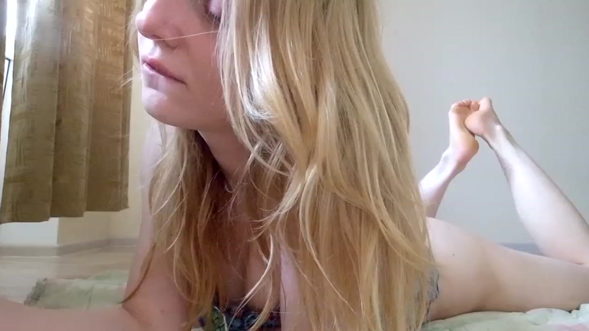 Gallery image thumbnail from LunarWltch's myfreecams stream on, 06/22/2023, 10:53 image 17 of 20