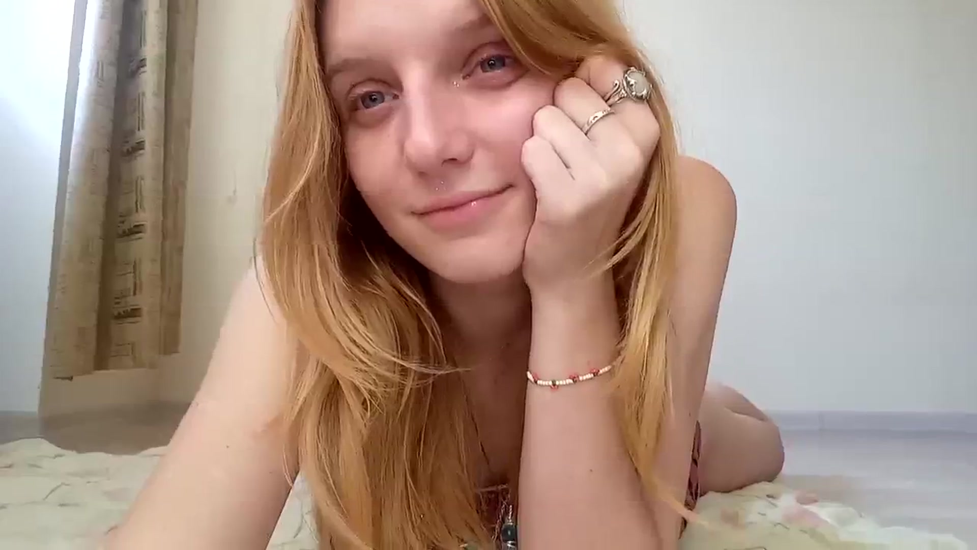 Gallery image thumbnail from LunarWltch's myfreecams stream on, 08/20/2023, 16:43 image 11 of 20