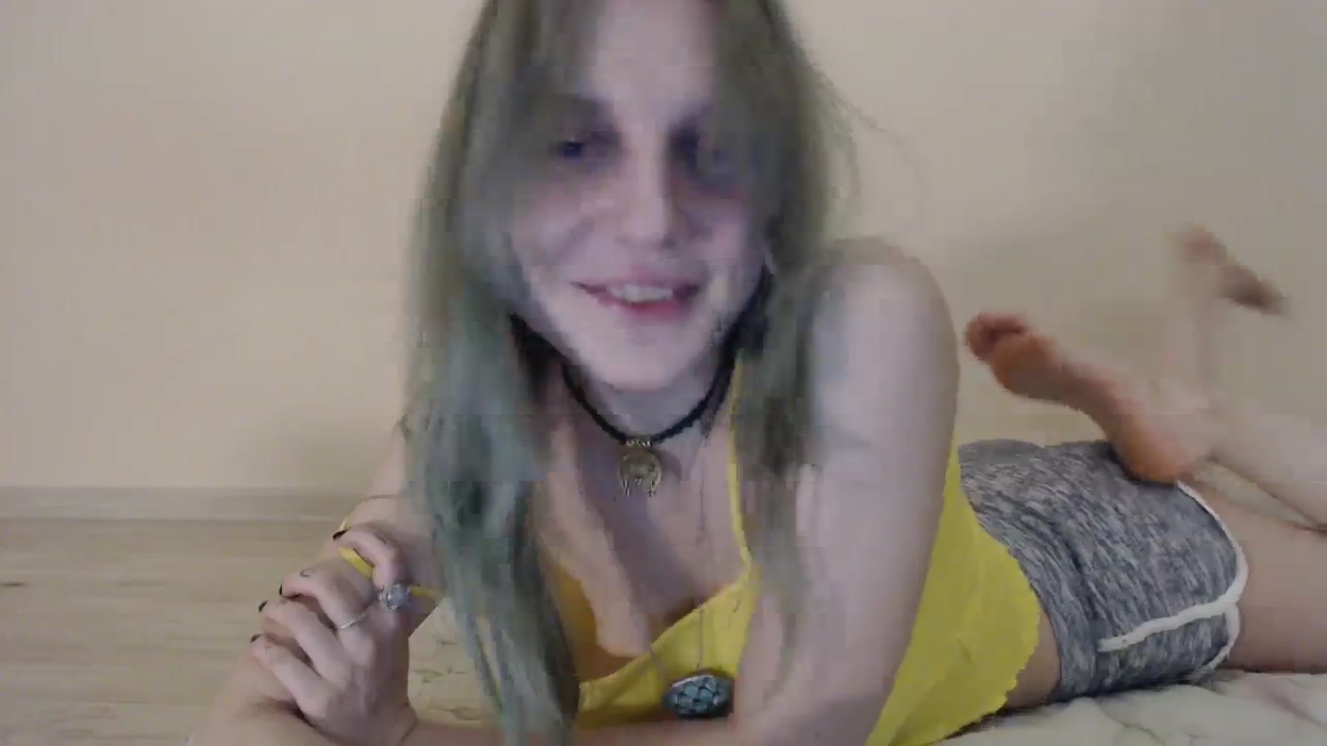 Gallery image thumbnail from LunarWltch's myfreecams stream on, 12/24/2023, 16:09 image 3 of 20