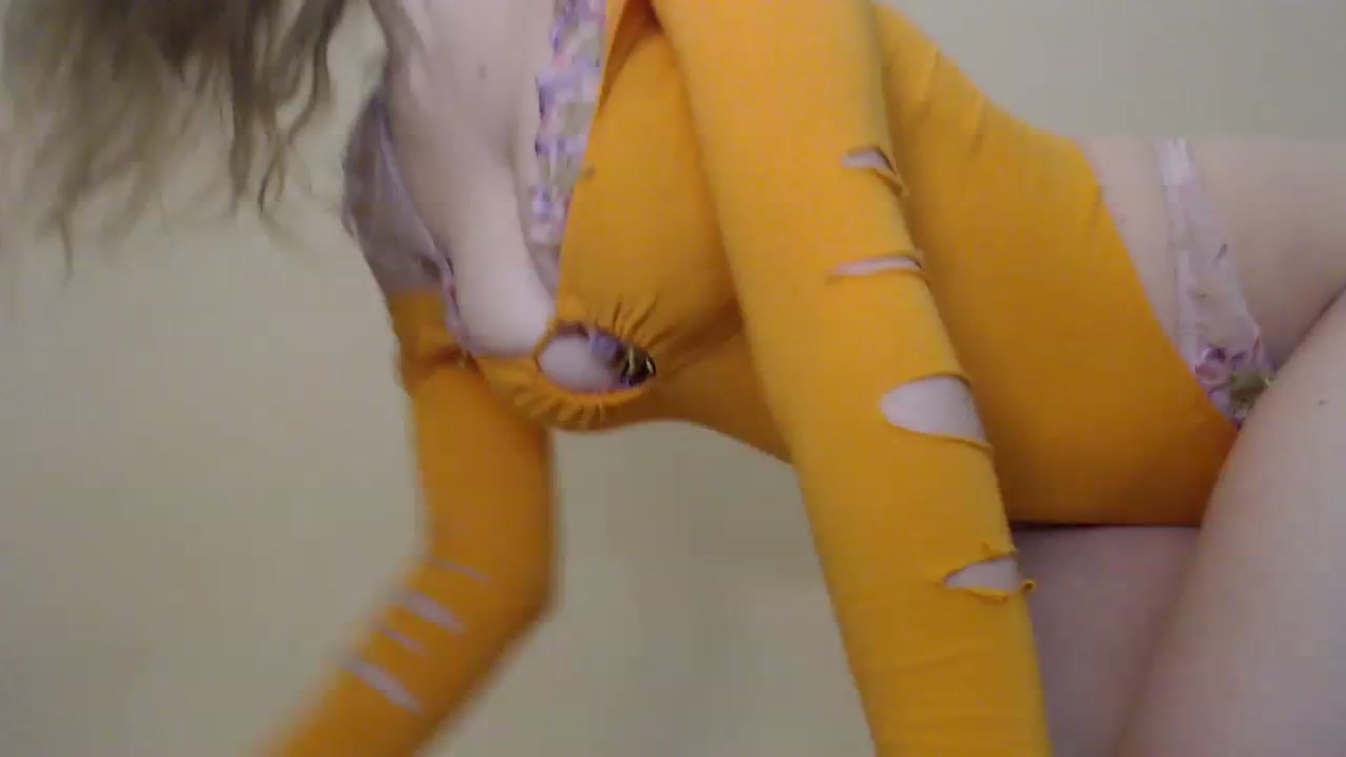 Gallery image thumbnail from LunarWltch's myfreecams stream on, 01/02/2024, 15:21 image 1 of 20