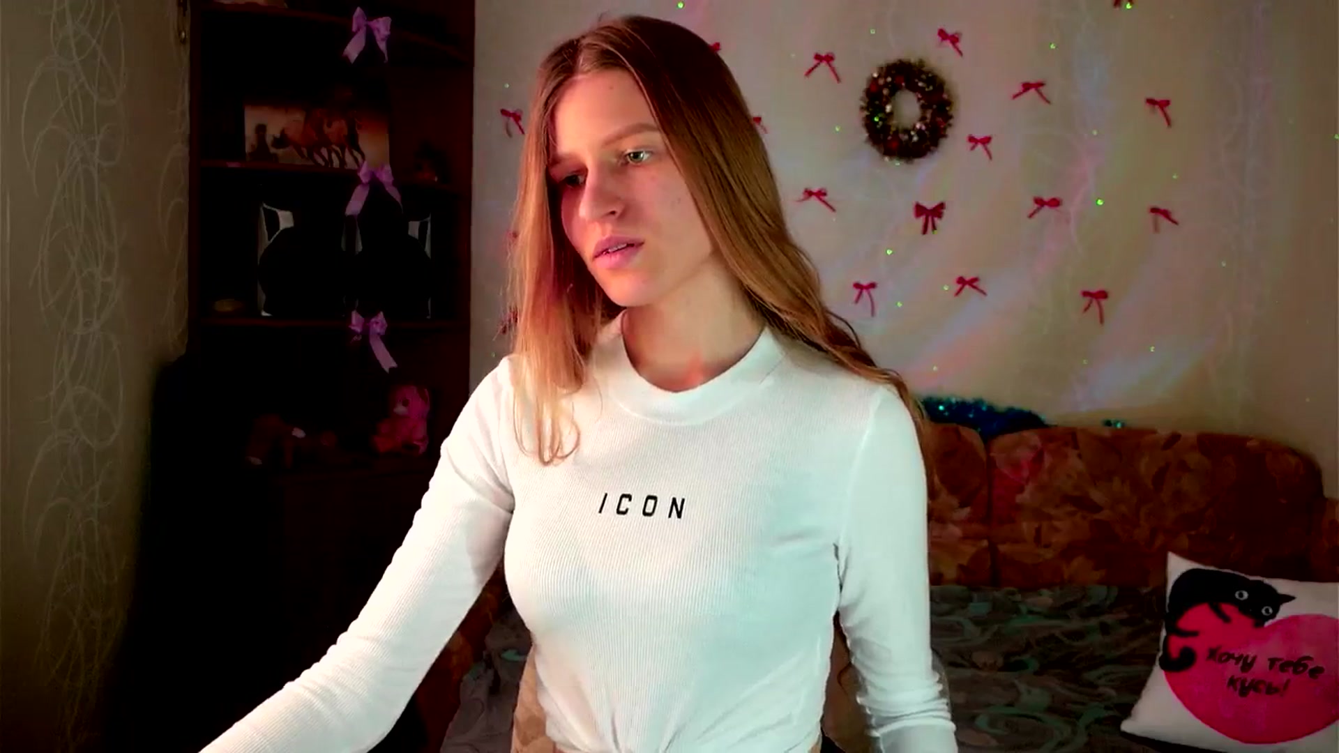 Gallery image thumbnail from Lunaria_a's myfreecams stream on, 02/25/2026, 12:37 image 2 of 20