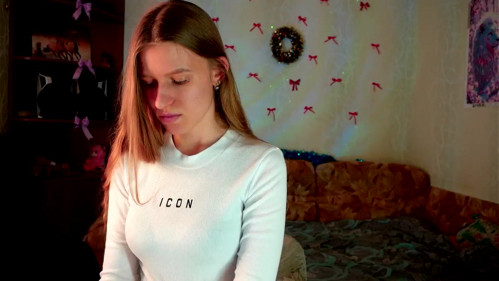 Gallery image thumbnail from Lunaria_a's myfreecams stream on, 02/25/2026, 12:37 image 9 of 20
