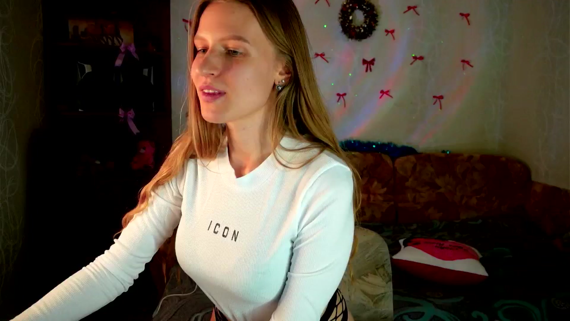 Gallery image thumbnail from Lunaria_a's myfreecams stream on, 02/25/2026, 14:23 image 2 of 20