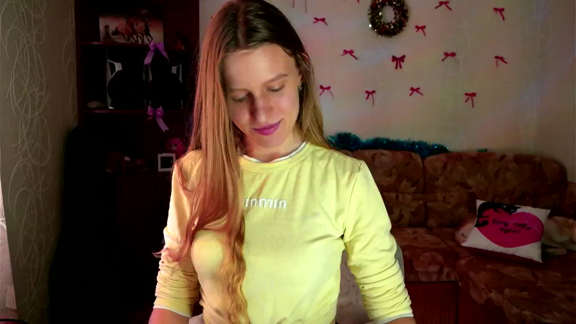 Gallery image thumbnail from Lunaria_a's myfreecams stream on, 02/26/2026, 12:36 image 19 of 20