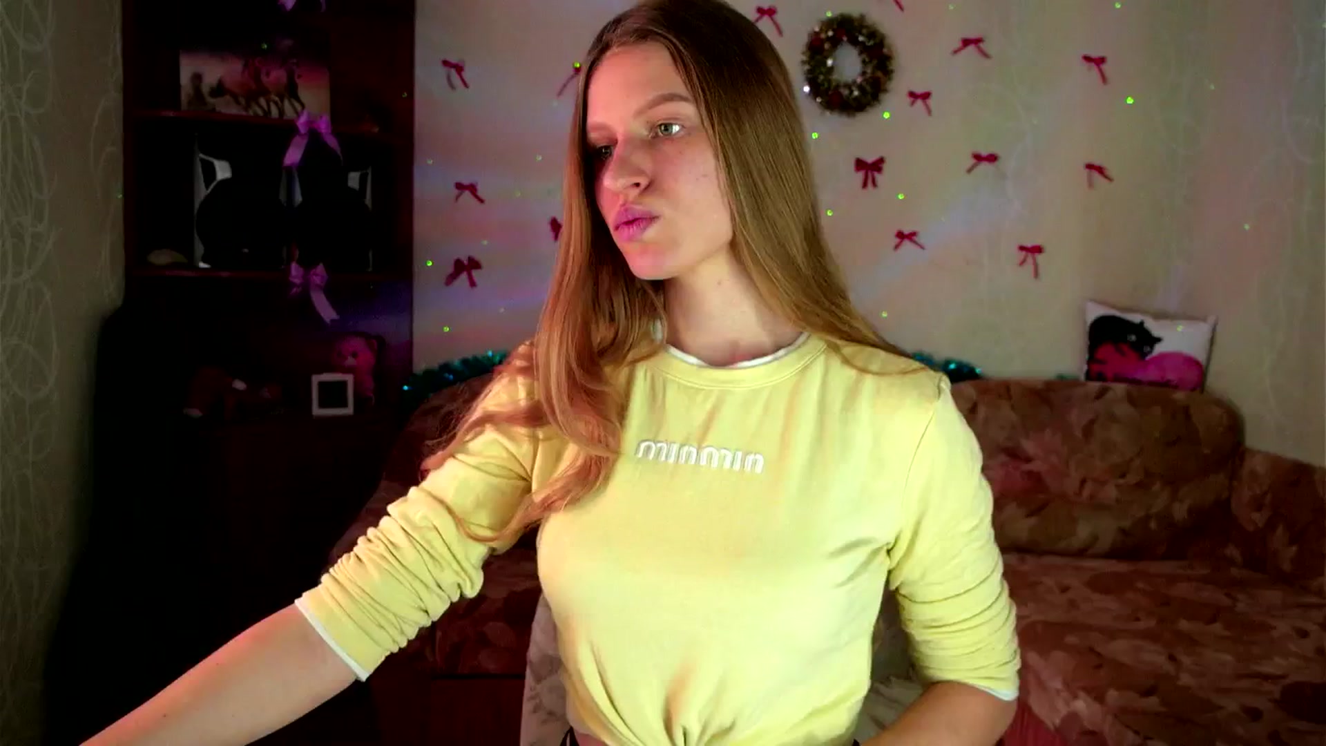 Gallery image thumbnail from Lunaria_a's myfreecams stream on, 02/26/2026, 12:36 image 5 of 20