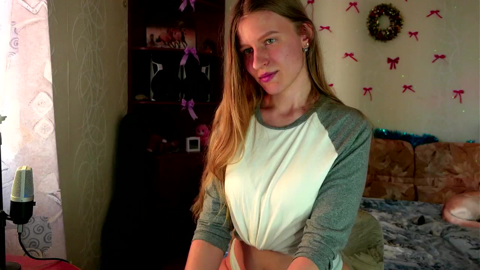 Gallery image thumbnail from Lunaria_a's myfreecams stream on, 03/05/2026, 11:06 image 19 of 20