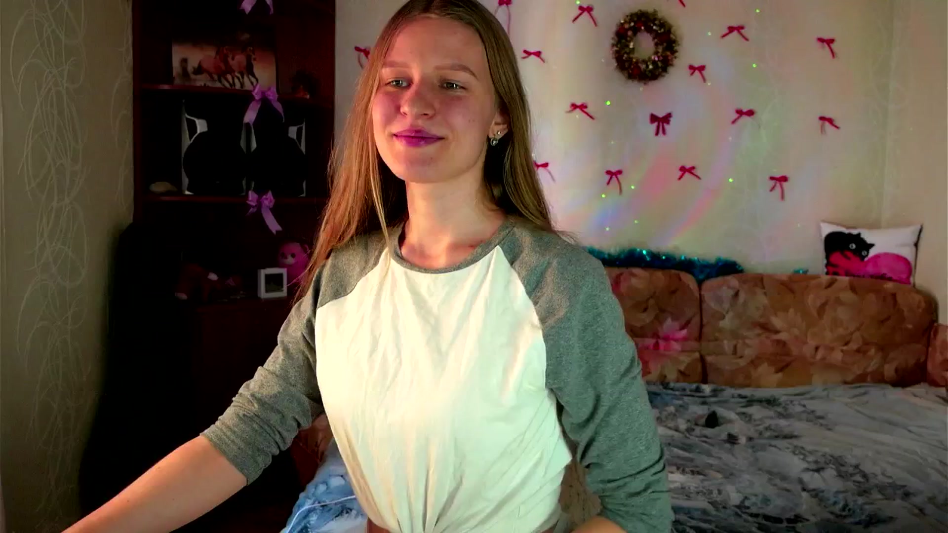 Gallery image thumbnail from Lunaria_a's myfreecams stream on, 03/05/2026, 11:06 image 3 of 20