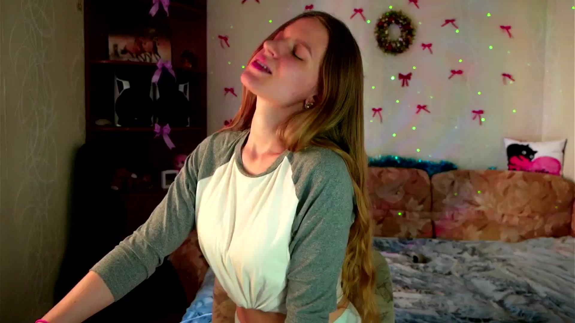 Gallery image thumbnail from Lunaria_a's myfreecams stream on, 03/05/2026, 11:48 image 9 of 20