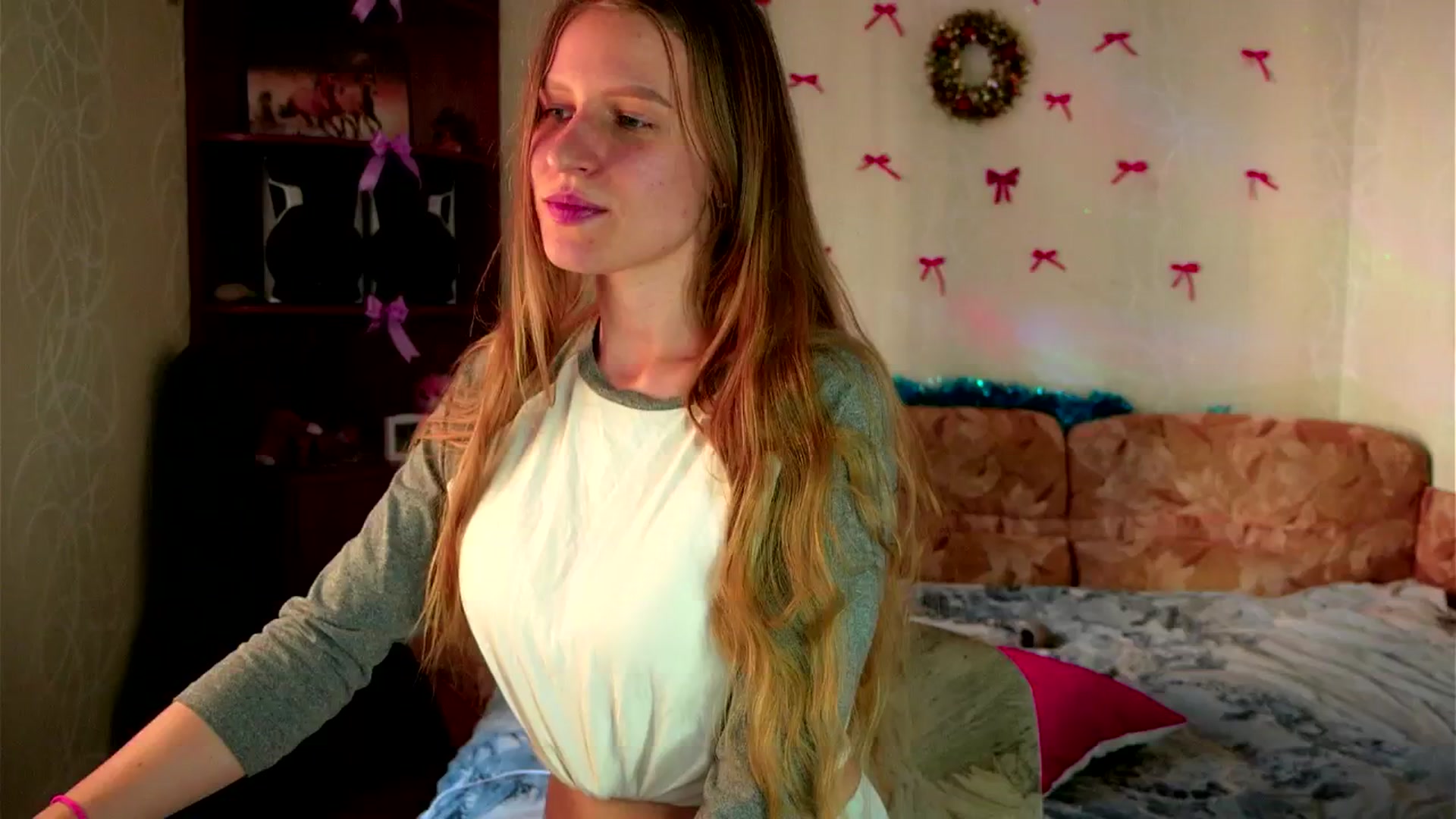 Gallery image thumbnail from Lunaria_a's myfreecams stream on, 03/05/2026, 13:07 image 4 of 20