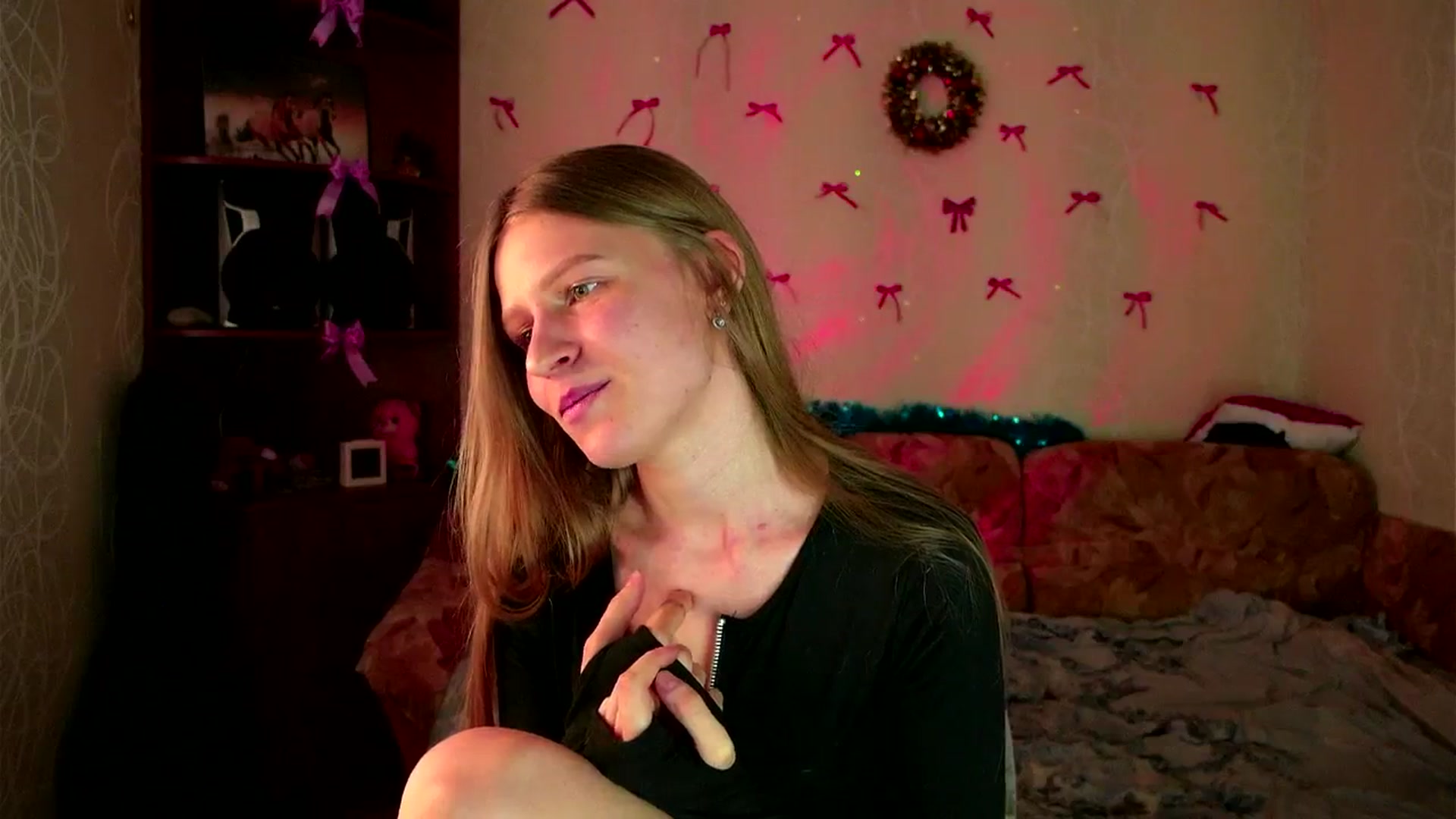 Gallery image thumbnail from Lunaria_a's myfreecams stream on, 03/06/2026, 11:54 image 13 of 20