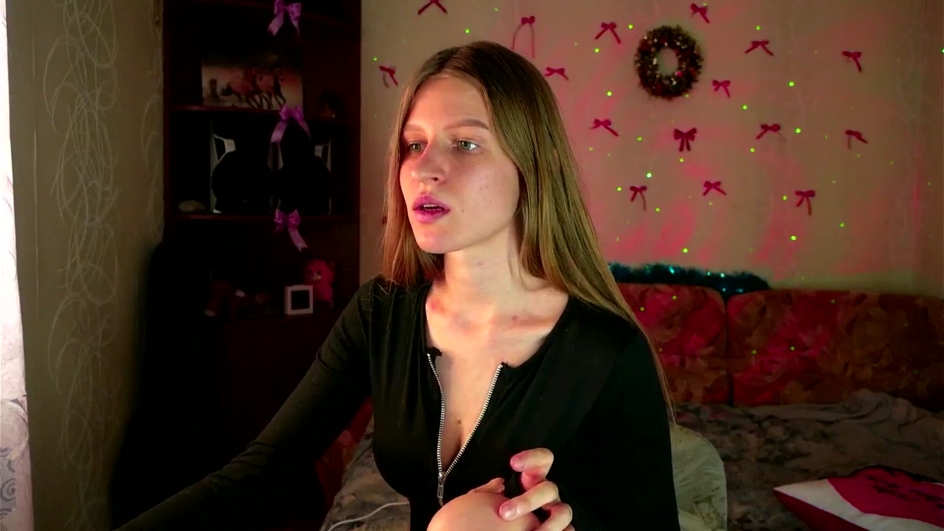 Gallery image thumbnail from Lunaria_a's myfreecams stream on, 03/06/2026, 12:17 image 9 of 20