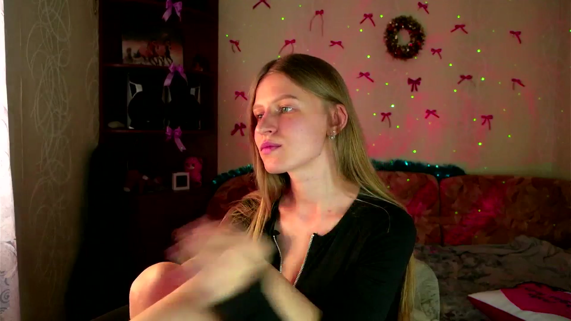 Gallery image thumbnail from Lunaria_a's myfreecams stream on, 03/06/2026, 12:17 image 12 of 20