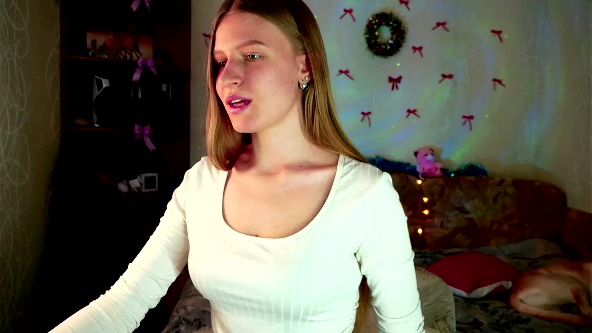 Gallery image thumbnail from Lunaria_a's myfreecams stream on, 03/09/2026, 11:08 image 18 of 20