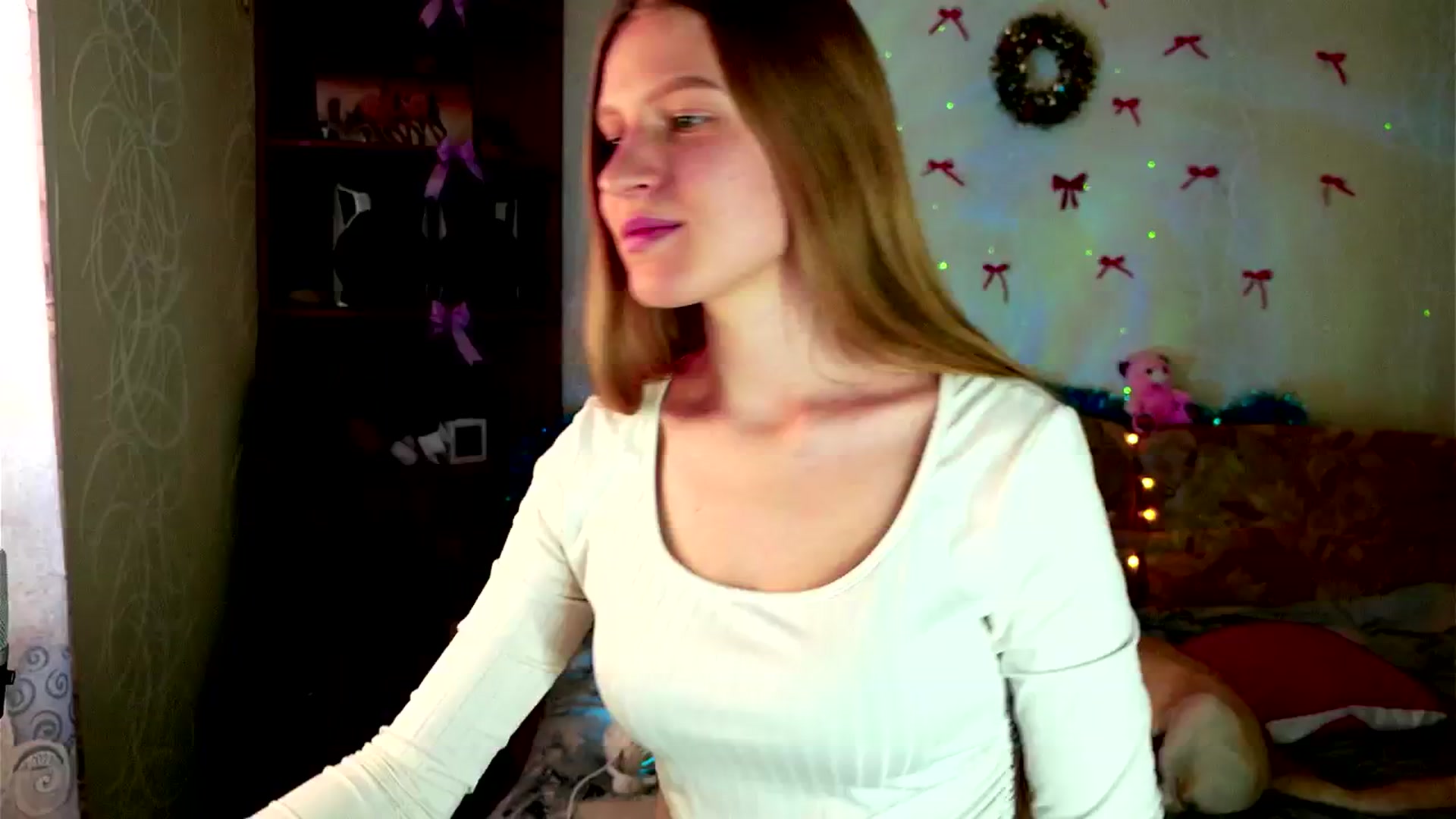 Gallery image thumbnail from Lunaria_a's myfreecams stream on, 03/09/2026, 11:08 image 9 of 20