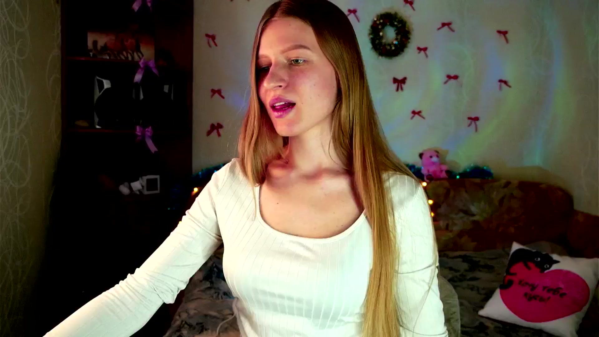 Gallery image thumbnail from Lunaria_a's myfreecams stream on, 03/09/2026, 11:08 image 20 of 20