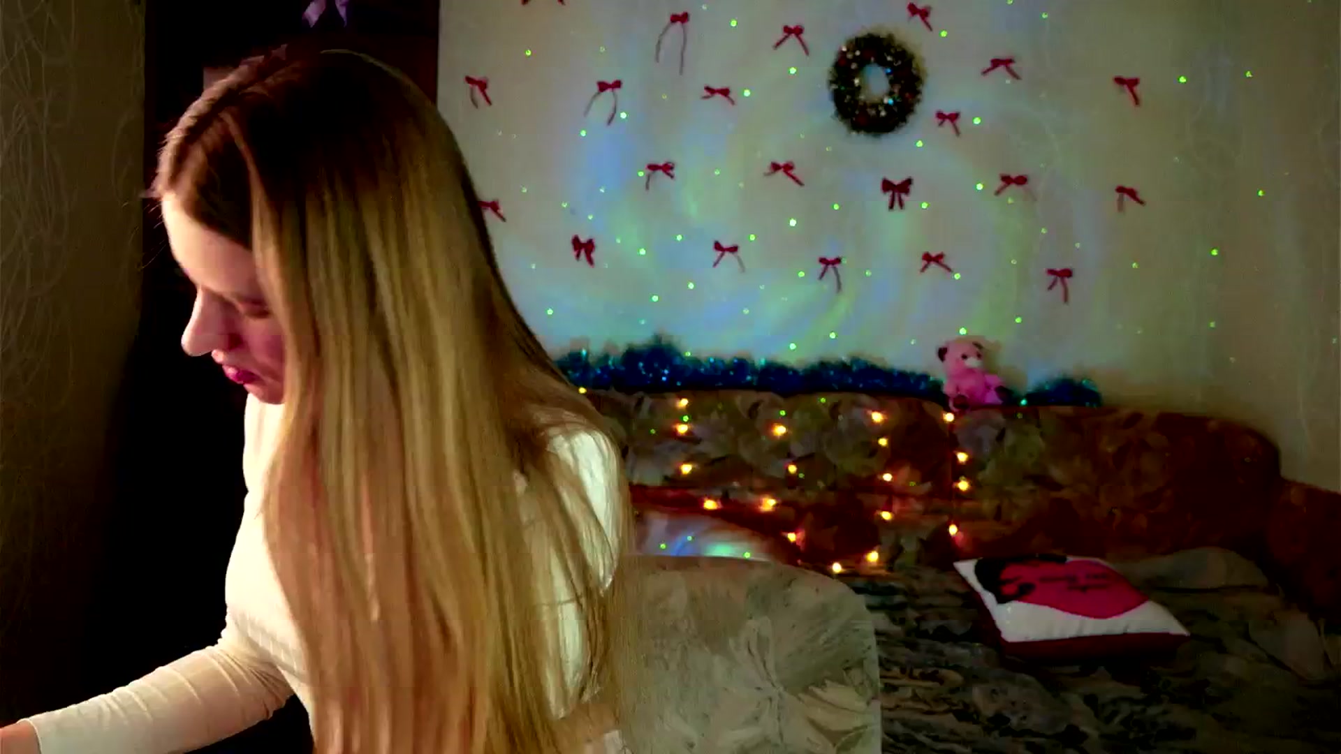 Gallery image thumbnail from Lunaria_a's myfreecams stream on, 03/09/2026, 12:45 image 17 of 20