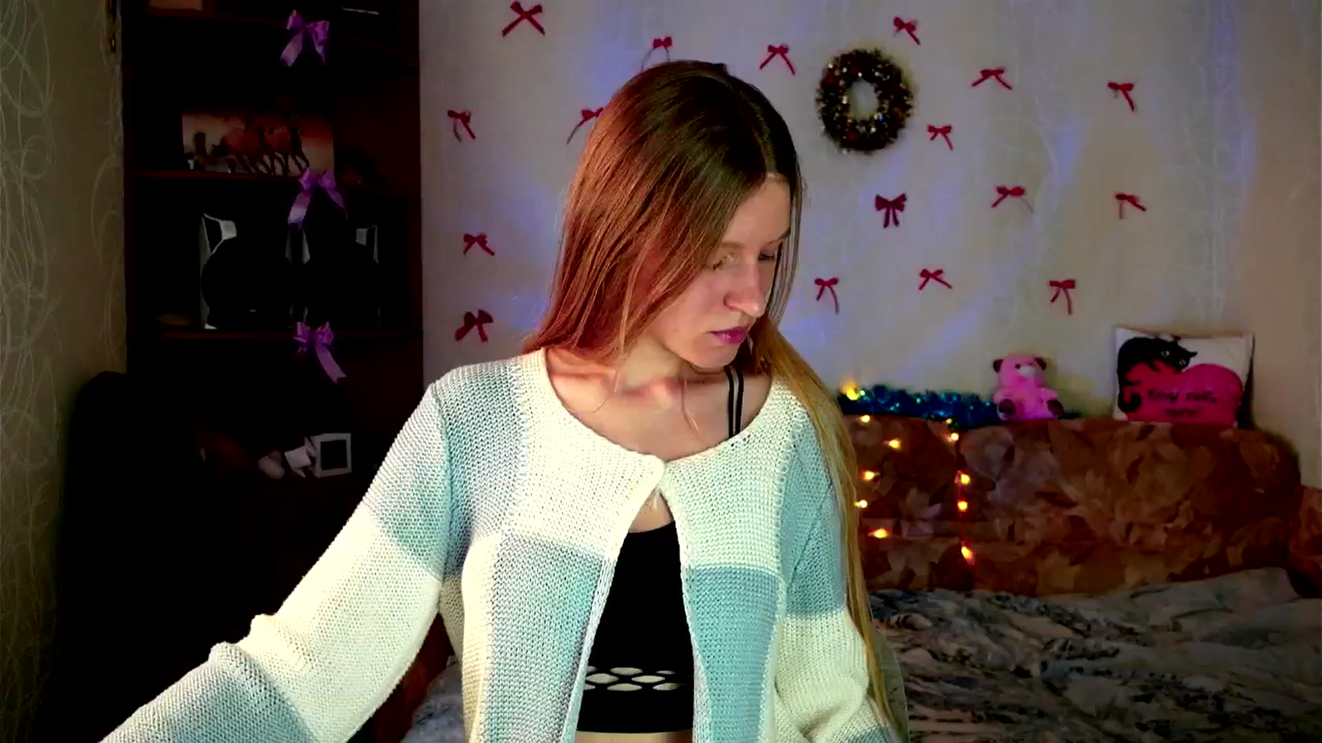 Gallery image thumbnail from Lunaria_a's myfreecams stream on, 03/11/2026, 11:38 image 14 of 20