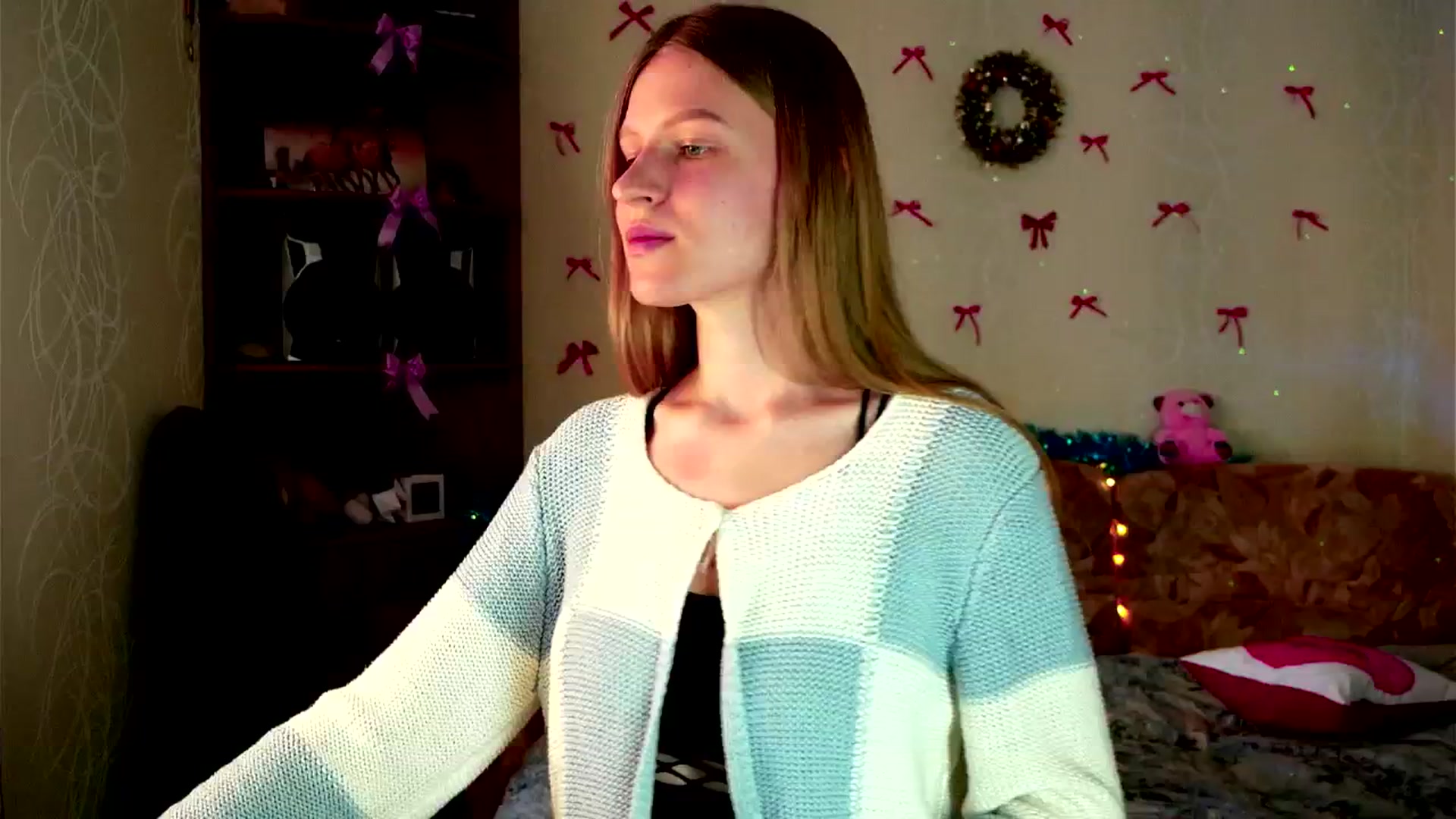 Gallery image thumbnail from Lunaria_a's myfreecams stream on, 03/11/2026, 11:38 image 18 of 20