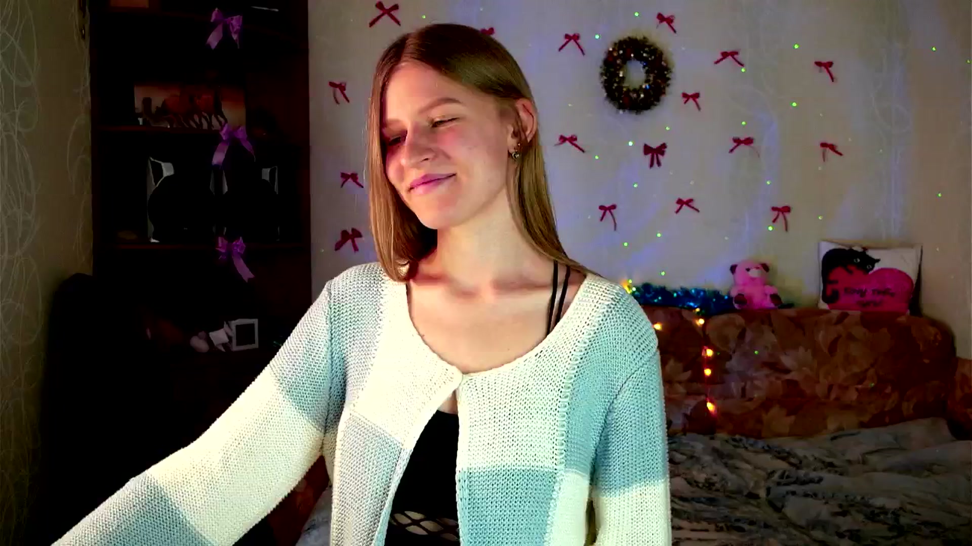 Gallery image thumbnail from Lunaria_a's myfreecams stream on, 03/11/2026, 11:38 image 3 of 20
