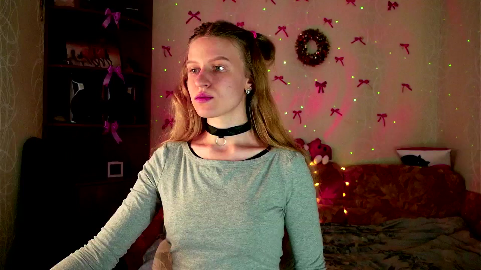 Gallery image thumbnail from Lunaria_a's myfreecams stream on, 03/17/2026, 11:22 image 3 of 20