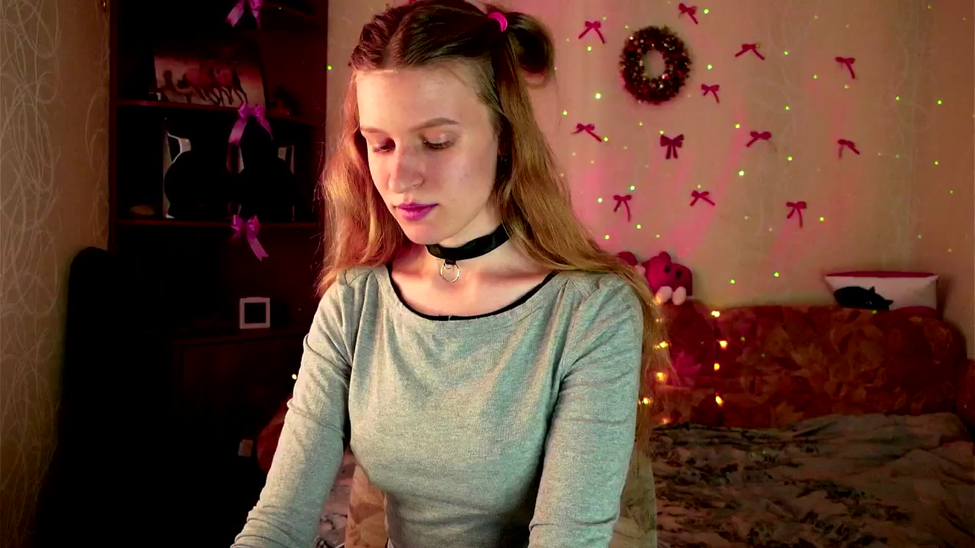 Gallery image thumbnail from Lunaria_a's myfreecams stream on, 03/17/2026, 11:22 image 8 of 20