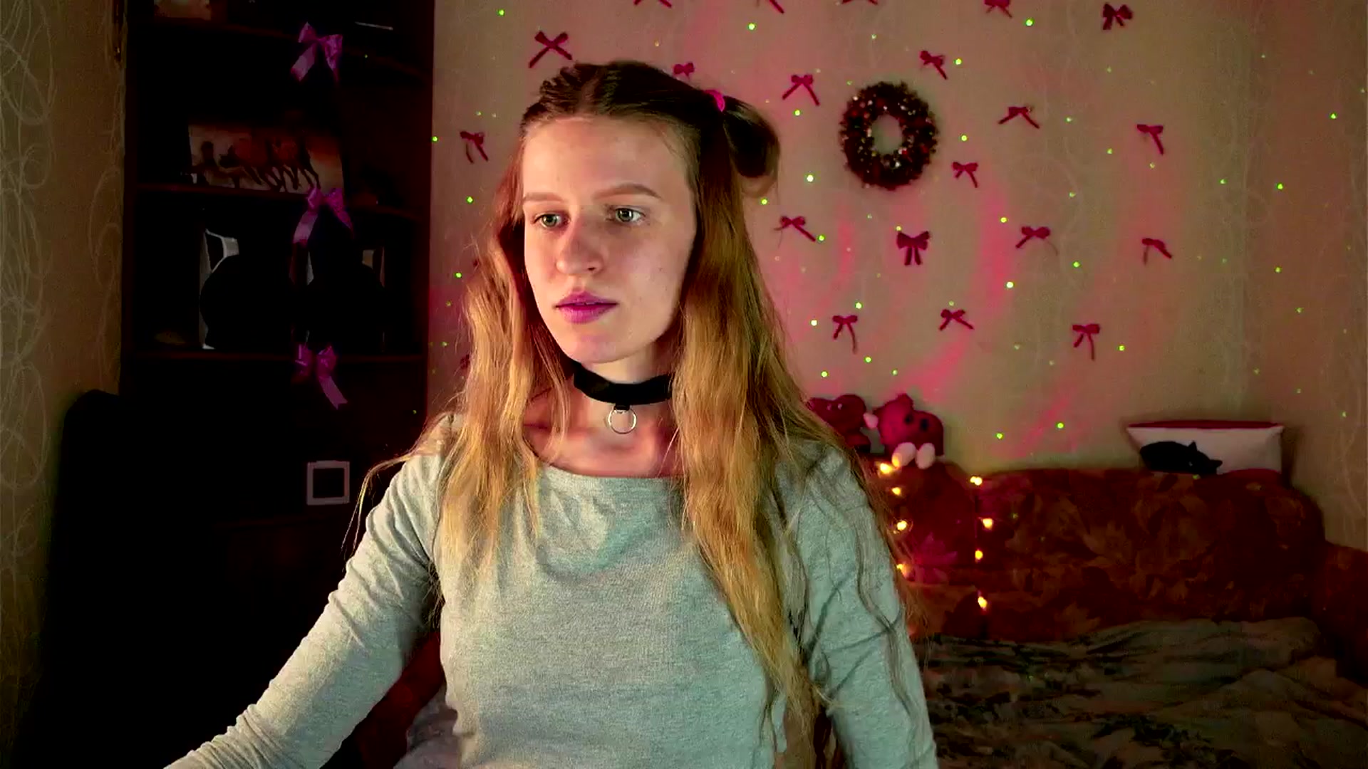 Gallery image thumbnail from Lunaria_a's myfreecams stream on, 03/17/2026, 11:22 image 4 of 20