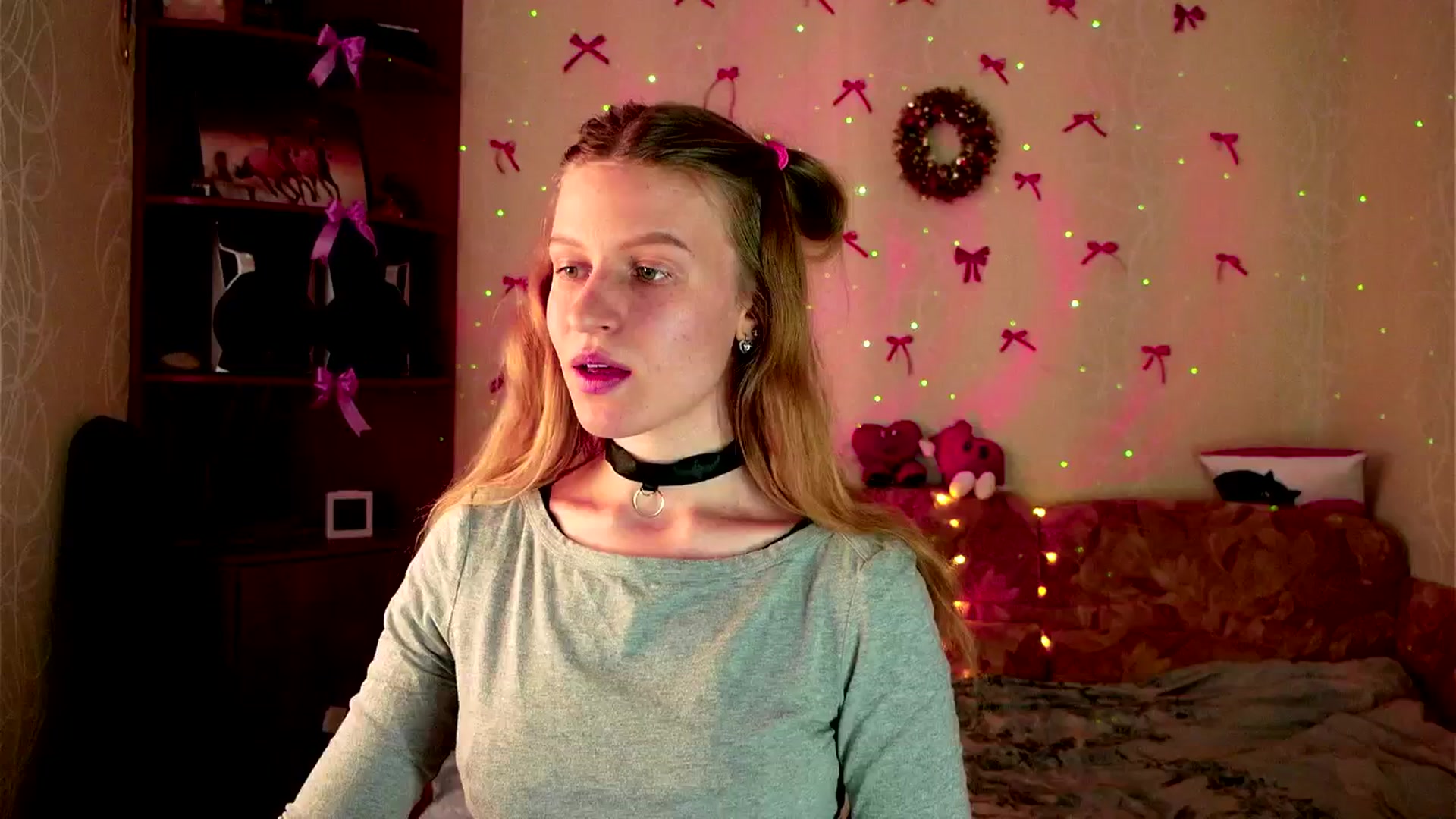 Gallery image thumbnail from Lunaria_a's myfreecams stream on, 03/17/2026, 11:22 image 7 of 20