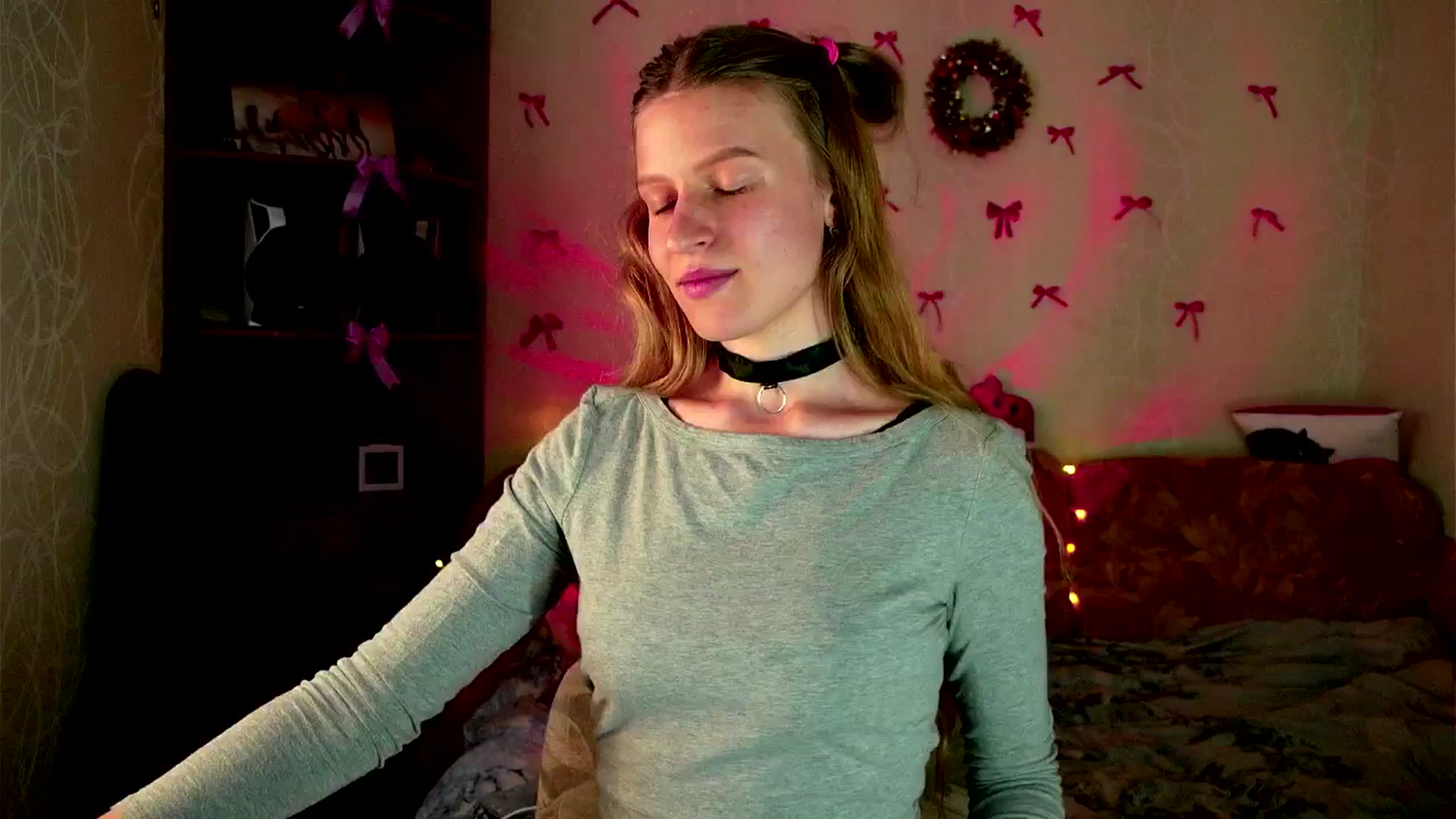 Gallery image thumbnail from Lunaria_a's myfreecams stream on, 03/17/2026, 11:22 image 20 of 20