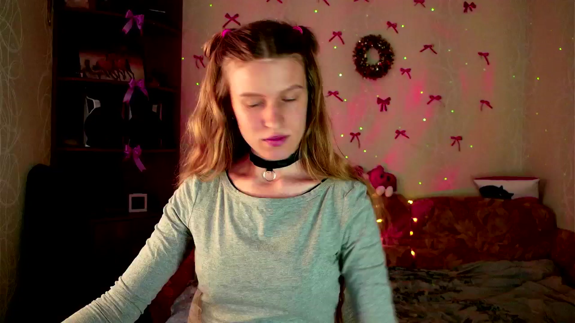 Gallery image thumbnail from Lunaria_a's myfreecams stream on, 03/17/2026, 11:22 image 2 of 20