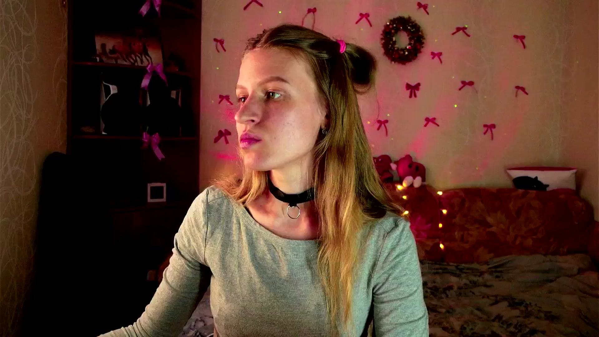 Gallery image thumbnail from Lunaria_a's myfreecams stream on, 03/17/2026, 11:22 image 19 of 20
