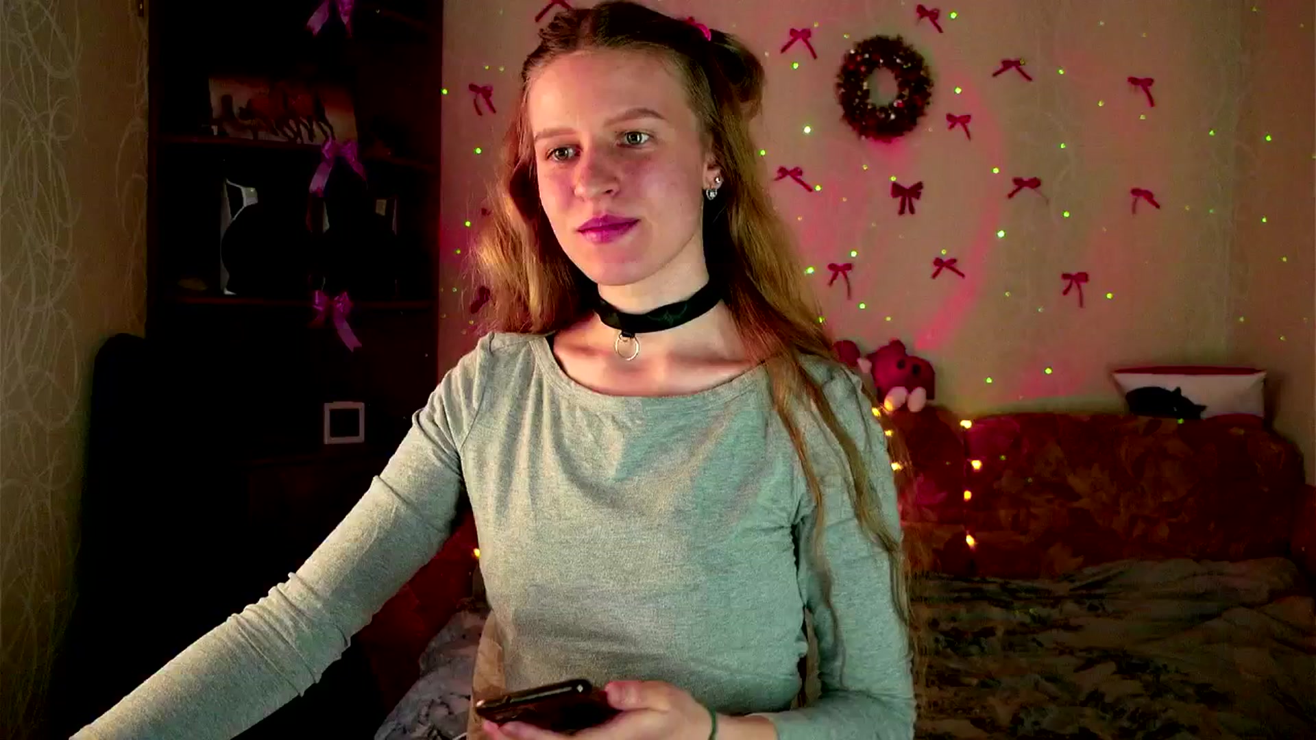 Gallery image thumbnail from Lunaria_a's myfreecams stream on, 03/17/2026, 11:22 image 10 of 20