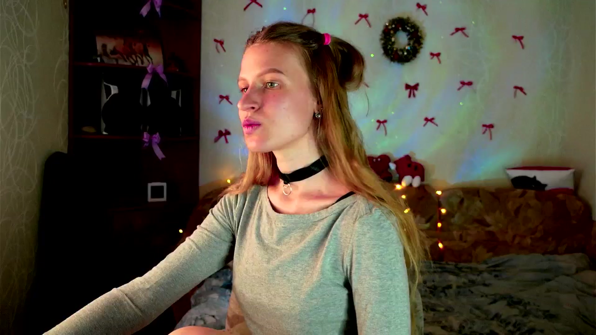 Gallery image thumbnail from Lunaria_a's myfreecams stream on, 03/17/2026, 12:22 image 3 of 20