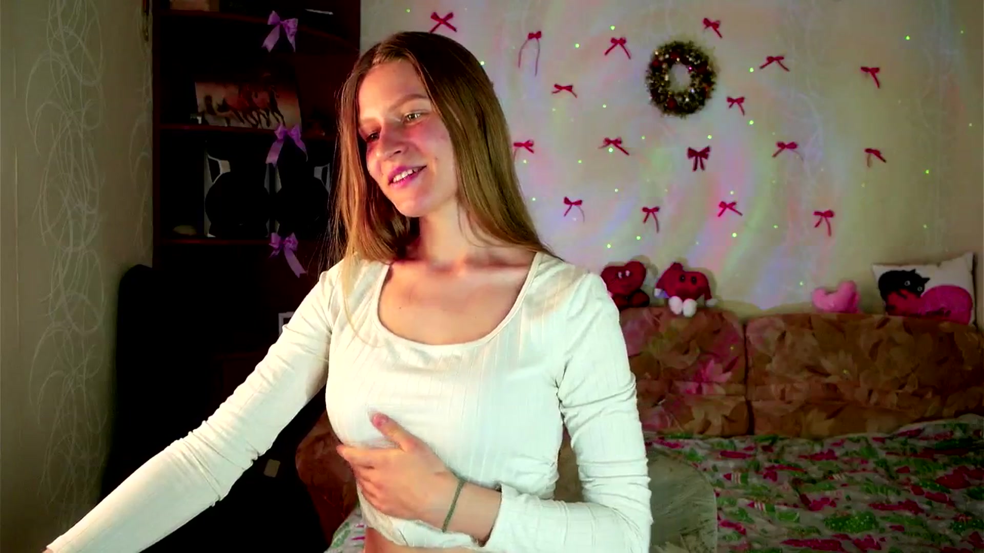 Gallery image thumbnail from Lunaria_a's myfreecams stream on, 03/19/2026, 12:27 image 19 of 20