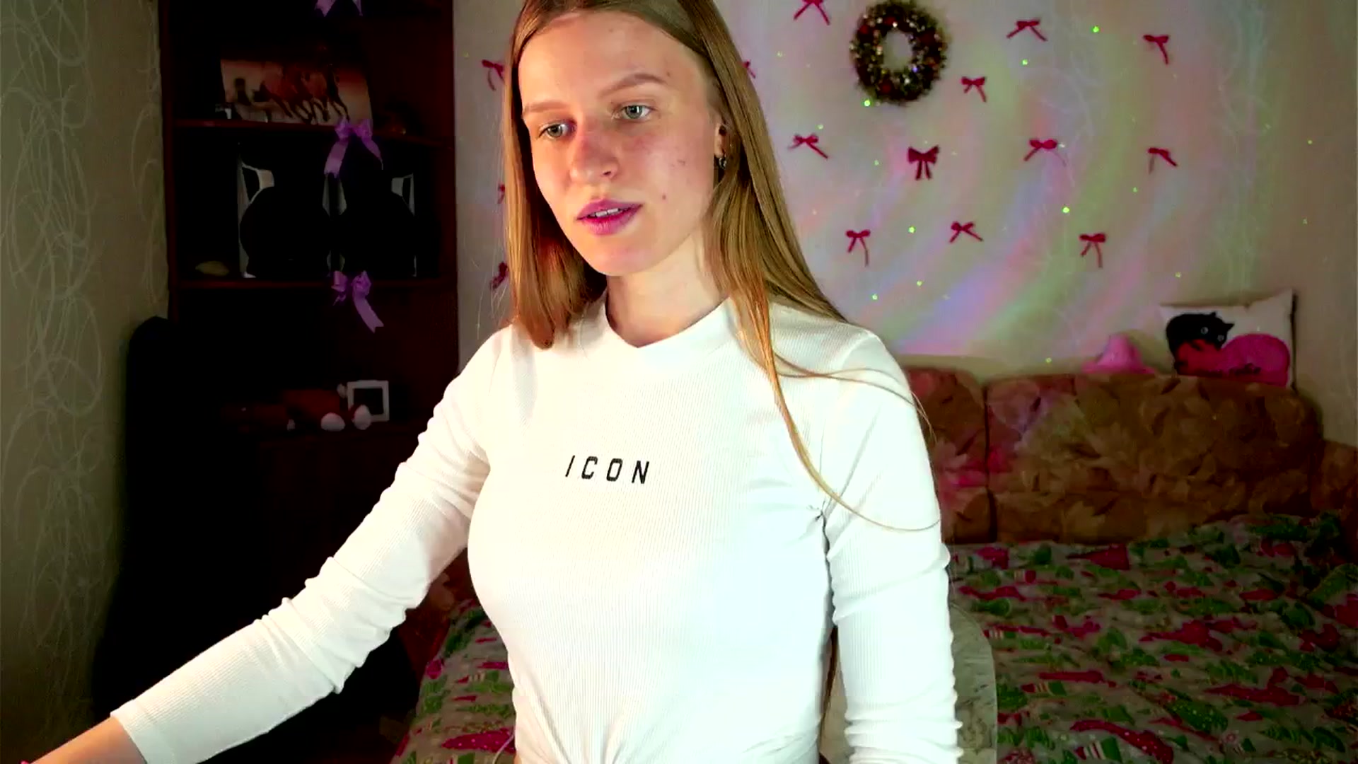 Gallery image thumbnail from Lunaria_a's myfreecams stream on, 03/20/2026, 12:47 image 13 of 20