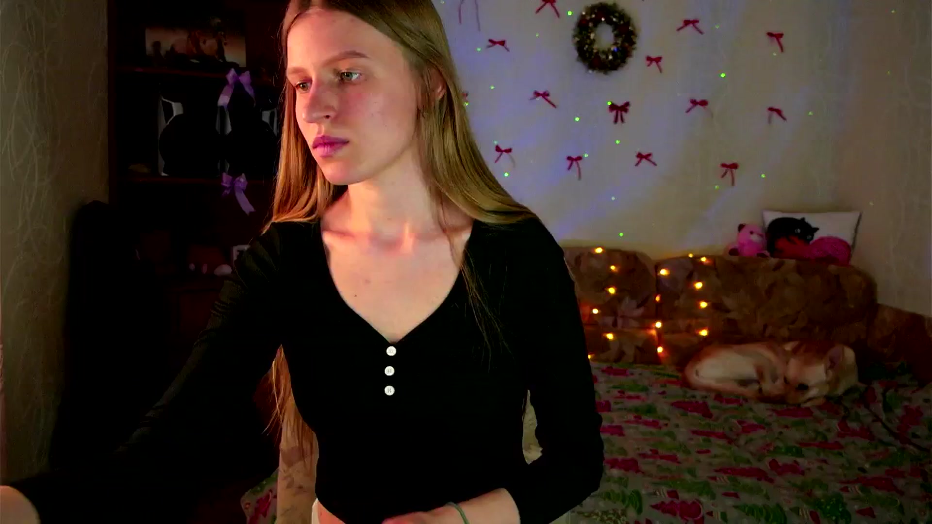 Gallery image thumbnail from Lunaria_a's myfreecams stream on, 03/31/2026, 10:39 image 17 of 20