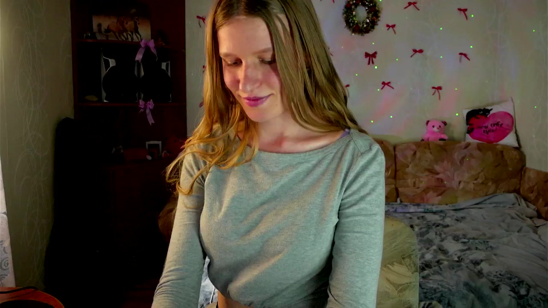 Gallery image thumbnail from Lunaria_a's myfreecams stream on, 04/09/2026, 13:16 image 14 of 20