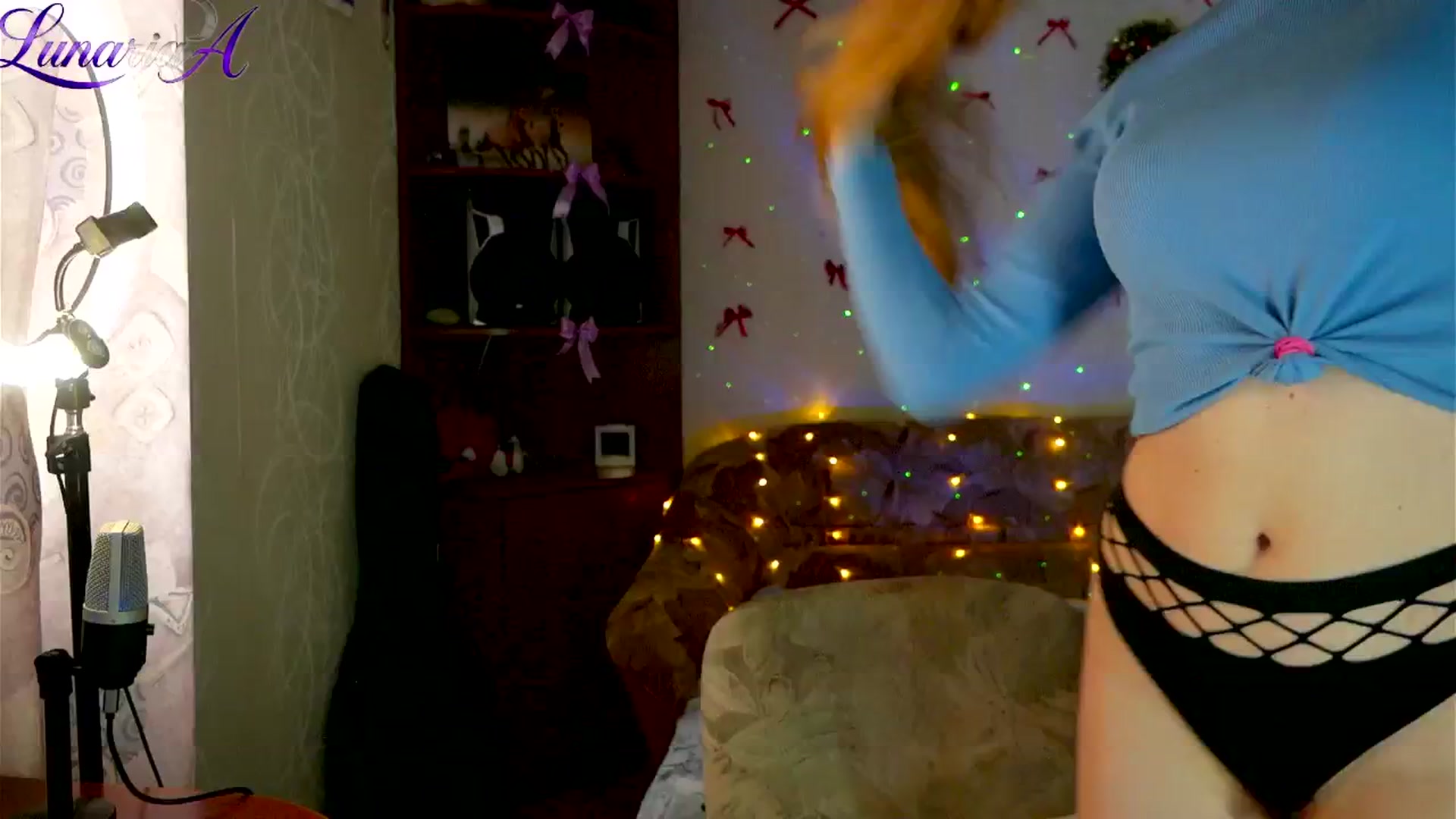 Gallery image thumbnail from Lunaria_a's myfreecams stream on, 04/17/2026, 11:46 image 5 of 20