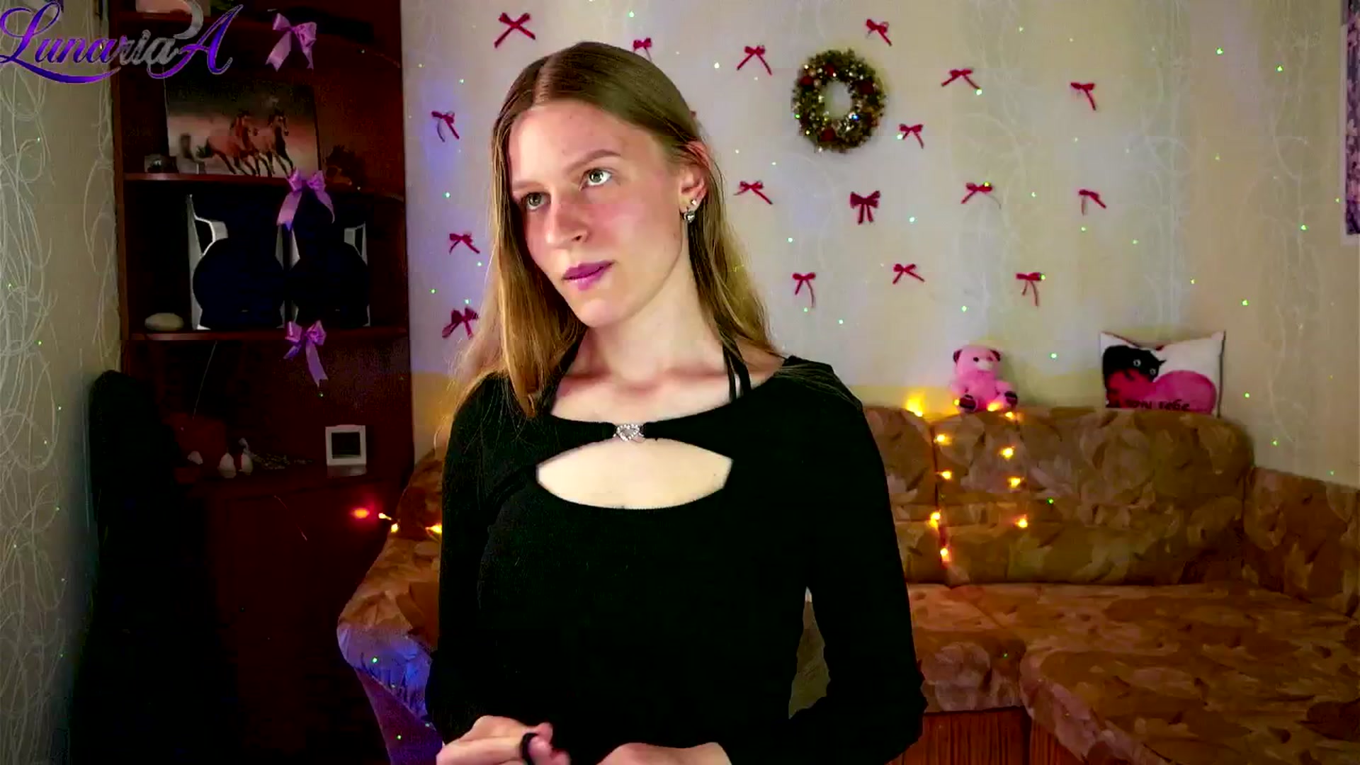 Gallery image thumbnail from Lunaria_a's myfreecams stream on, 04/21/2026, 09:15 image 10 of 20