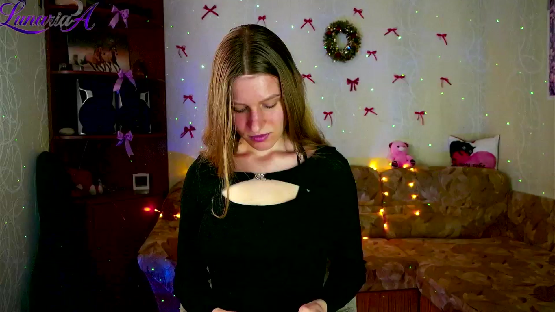 Gallery image thumbnail from Lunaria_a's myfreecams stream on, 04/21/2026, 09:15 image 18 of 20