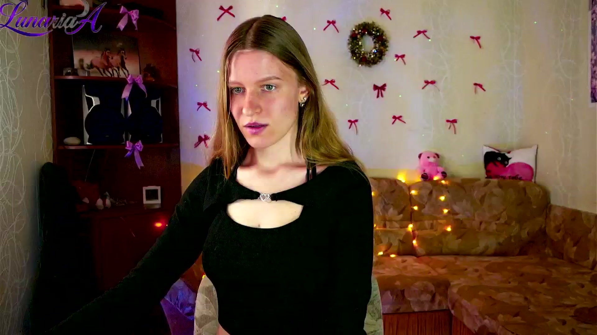 Gallery image thumbnail from Lunaria_a's myfreecams stream on, 04/21/2026, 09:15 image 7 of 20